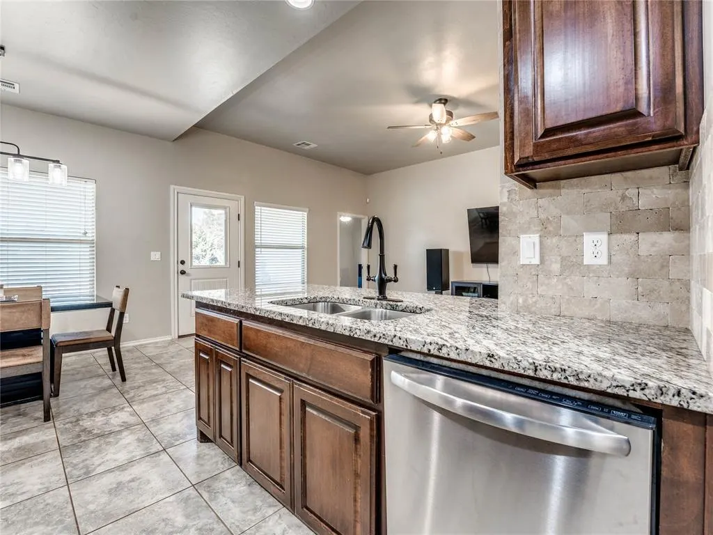 Photo 18 — 5774 Timberland Crossing, Guthrie, OK 73044