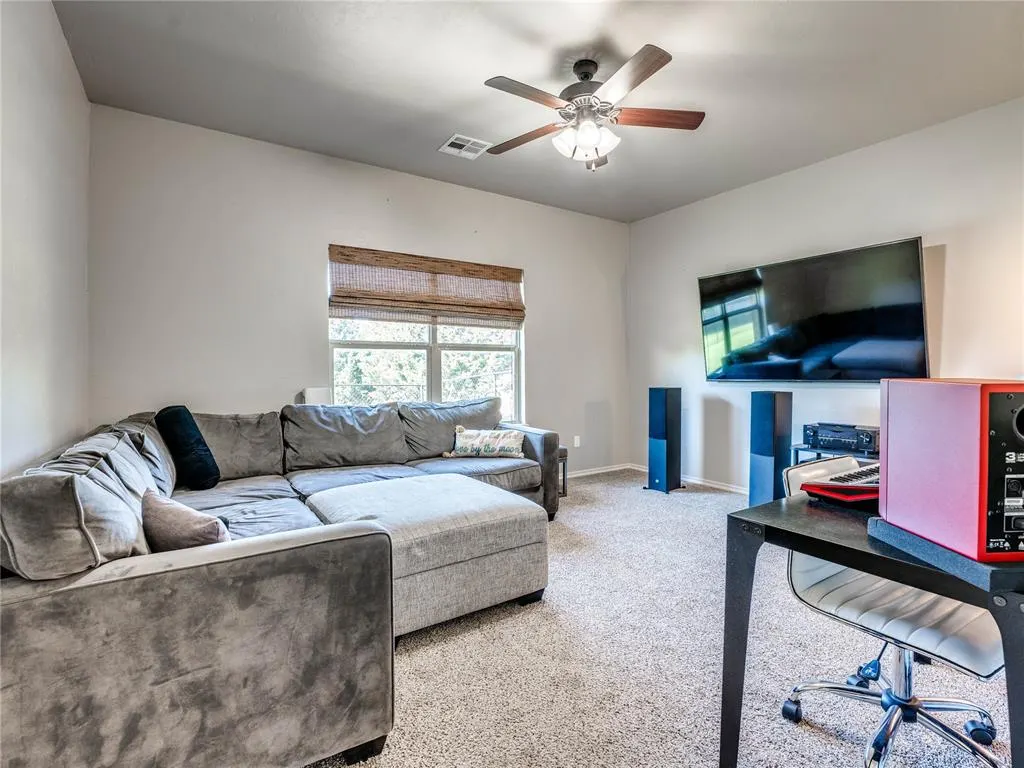 Photo 6 — 5774 Timberland Crossing, Guthrie, OK 73044