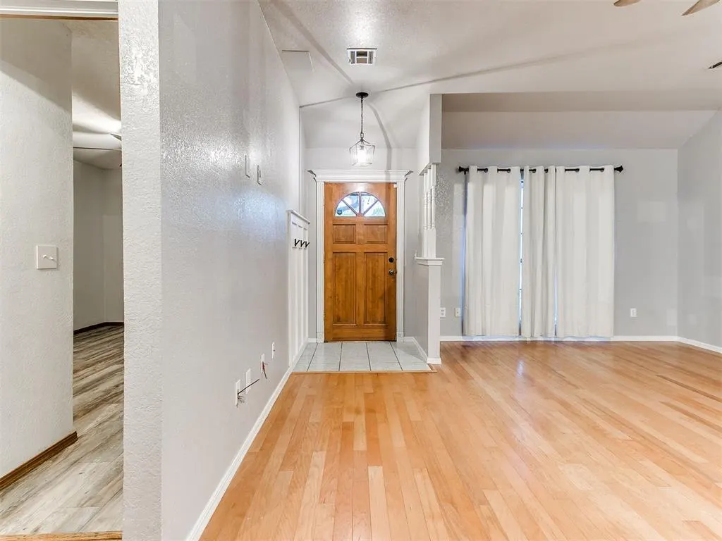 Photo 5 — 3400 Clarke Street, Choctaw, OK 73020