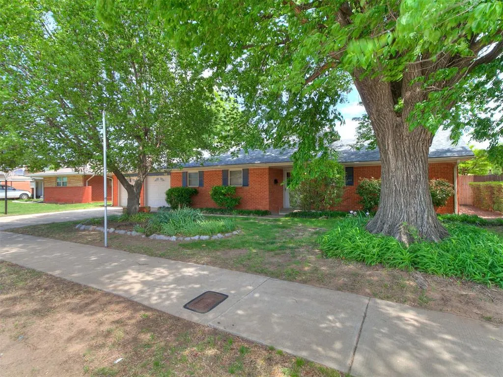 Photo 2 — 5004 N Warren Avenue, Oklahoma City, OK 73112