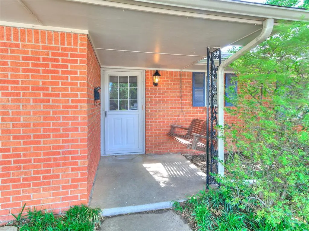 Photo 3 — 5004 N Warren Avenue, Oklahoma City, OK 73112