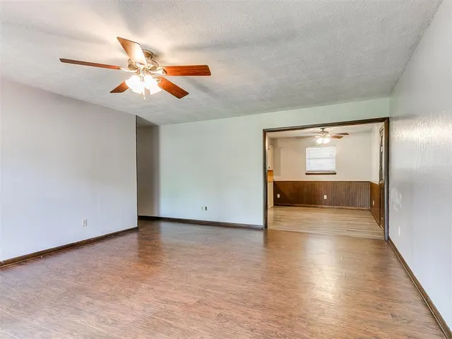 Photo 5 — 5004 N Warren Avenue, Oklahoma City, OK 73112