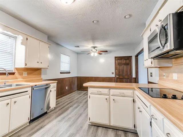 Photo 8 — 5004 N Warren Avenue, Oklahoma City, OK 73112