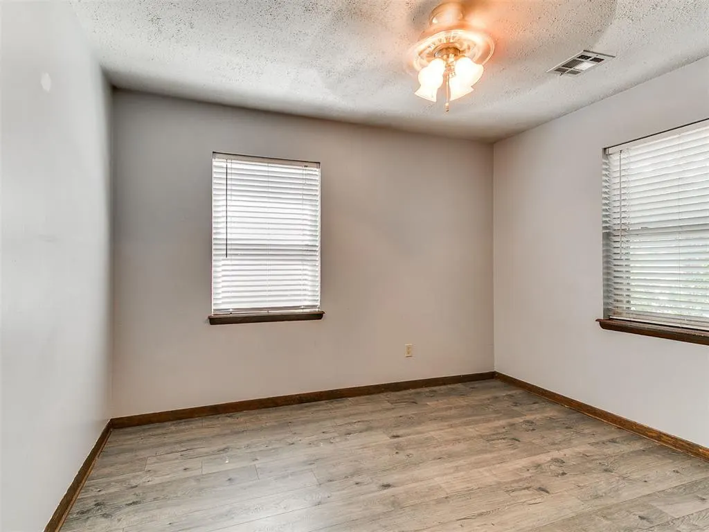 Photo 16 — 5004 N Warren Avenue, Oklahoma City, OK 73112