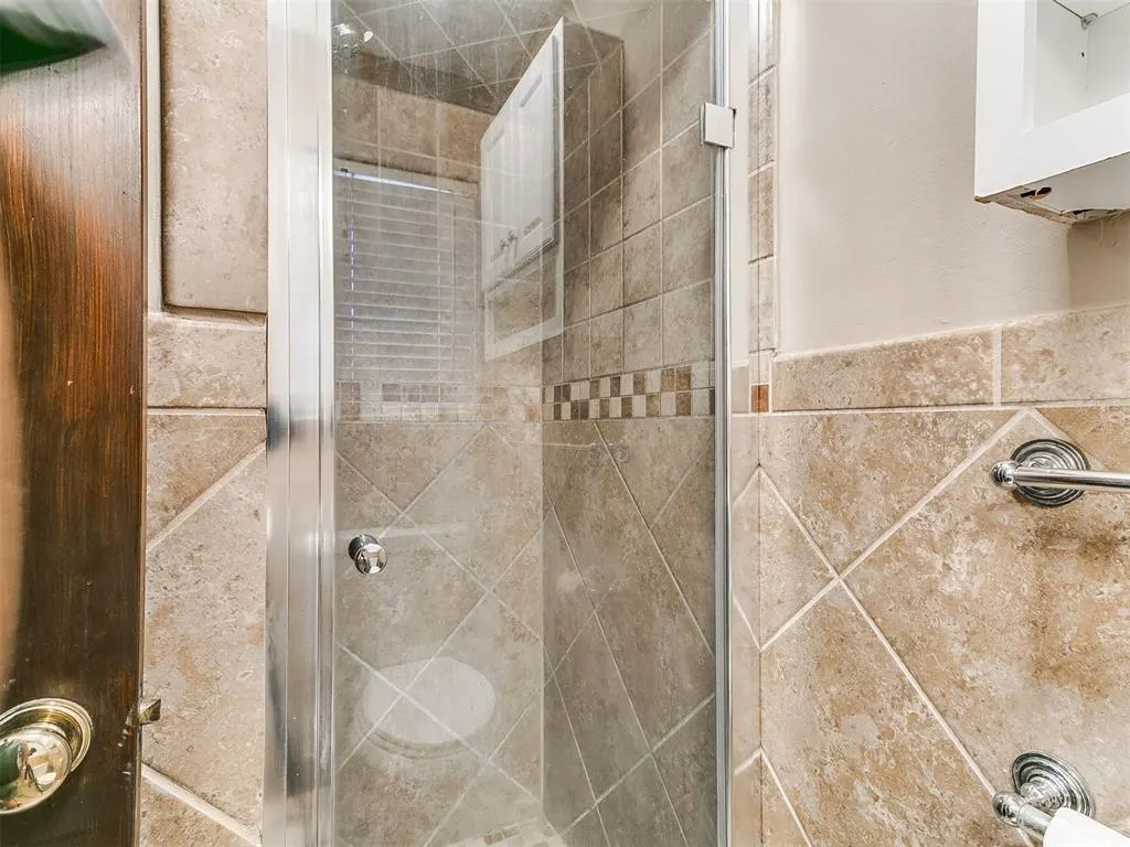 Photo 20 — 5004 N Warren Avenue, Oklahoma City, OK 73112