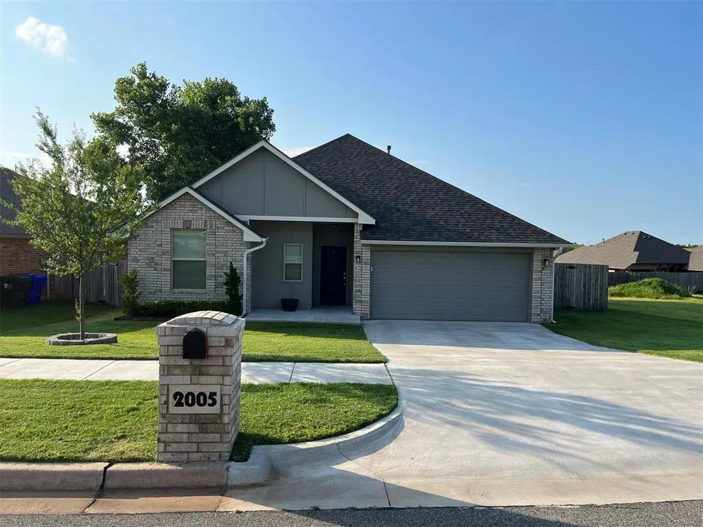 Front exterior — 2005 Jackson Drive, Norman, OK 73071