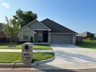 Sold home at 2005 Jackson Drive