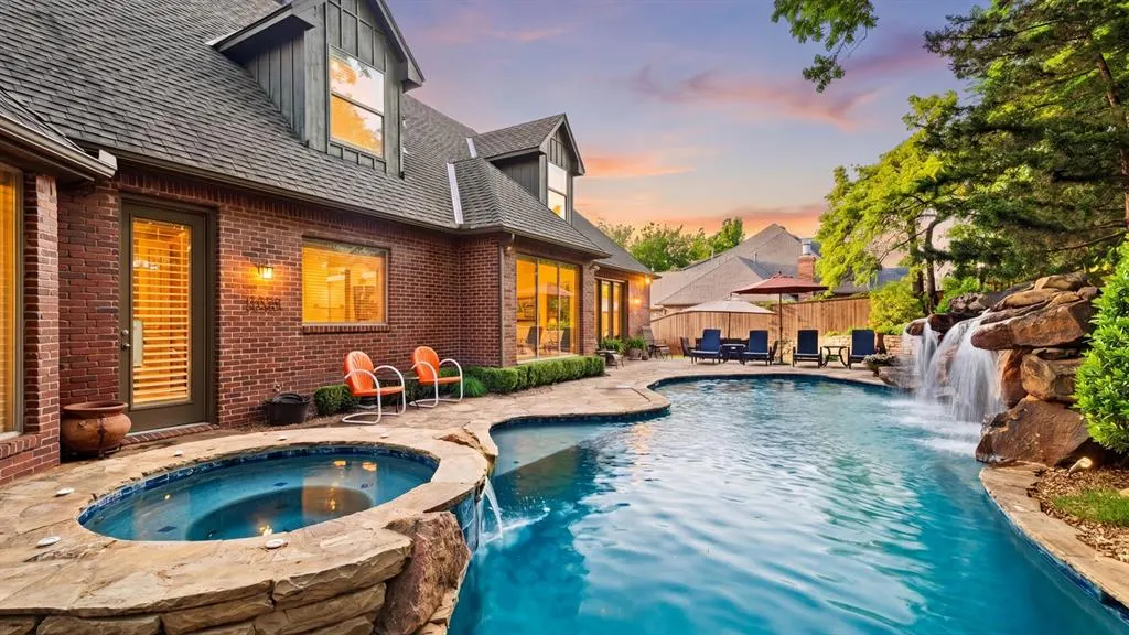 Photo 3 — 3708 Hunters Creek Road, Edmond, OK 73003