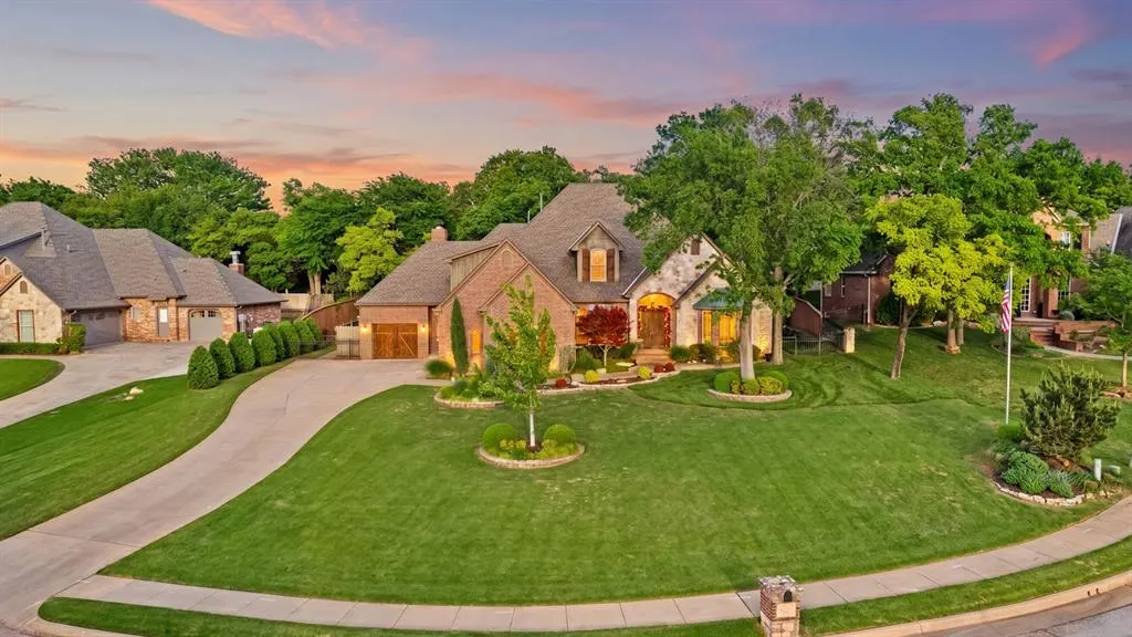Photo 7 — 3708 Hunters Creek Road, Edmond, OK 73003