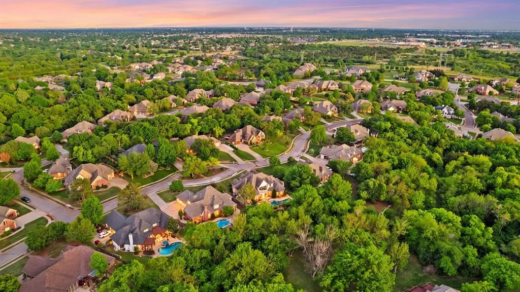 Photo 49 — 3708 Hunters Creek Road, Edmond, OK 73003