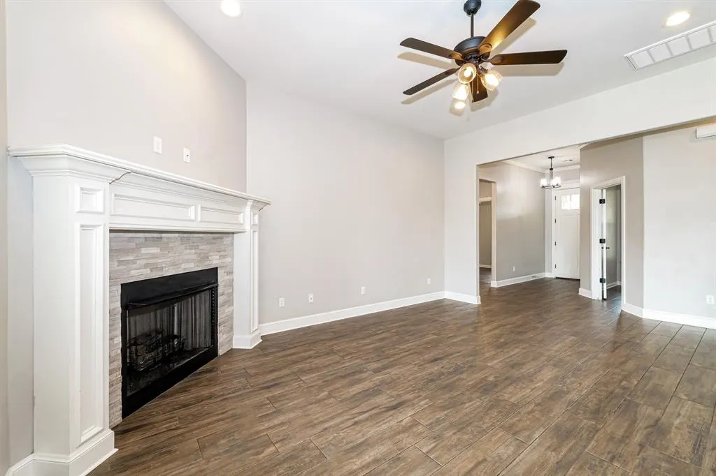 Photo 4 — 4213 St Augustine Street, Mustang, OK 73064