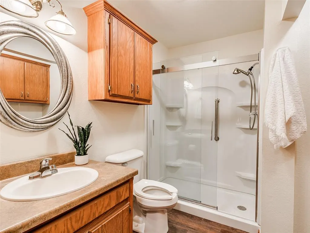 Photo 8 — 606 SE 6th Street, Lexington, OK 73051
