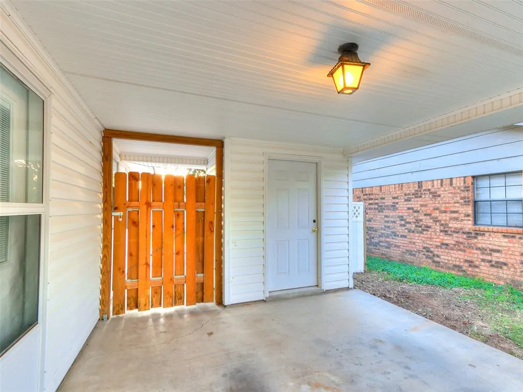 Photo 19 — 606 SE 6th Street, Lexington, OK 73051