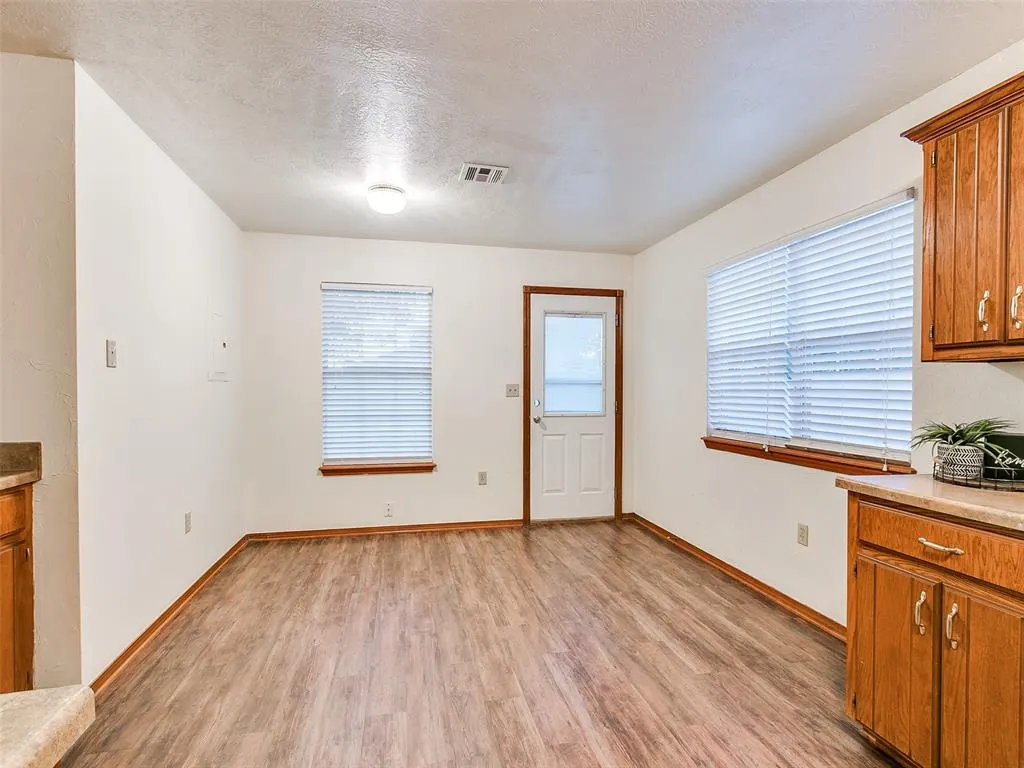 Photo 34 — 606 SE 6th Street, Lexington, OK 73051
