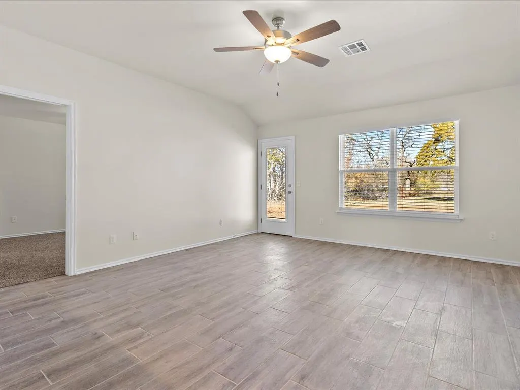 Photo 6 — 12517 NE 36th Street, Spencer, OK 73084