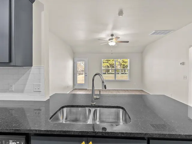 Photo 7 — 12517 NE 36th Street, Spencer, OK 73084
