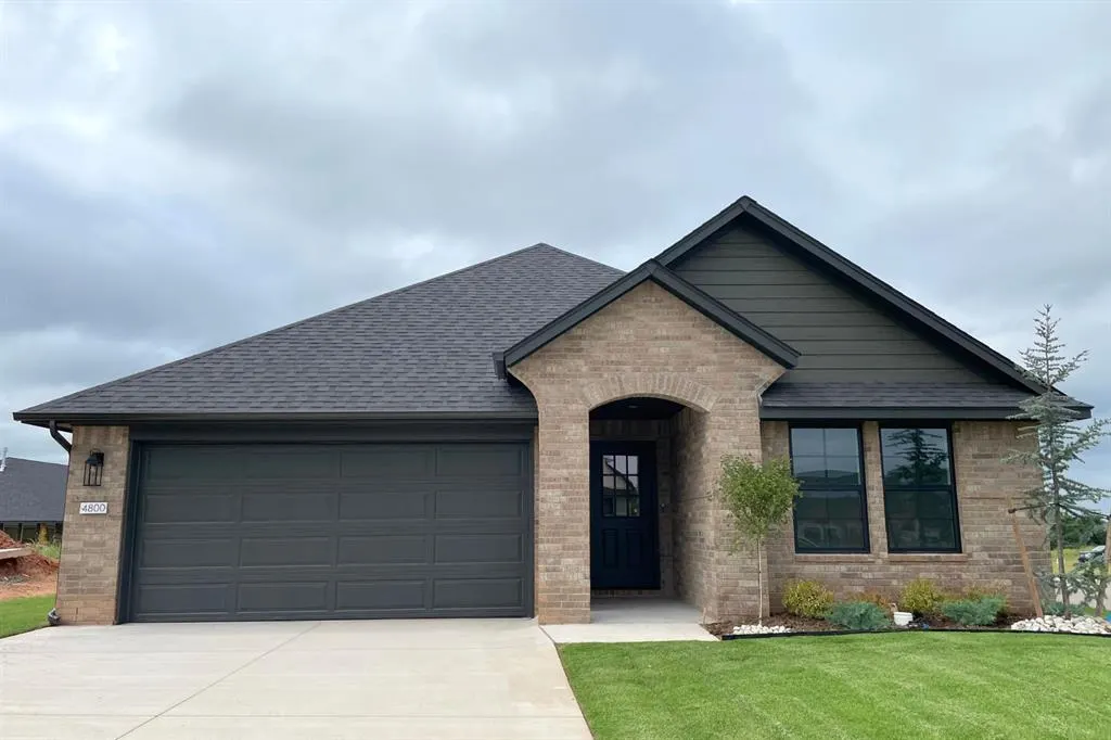 Front exterior — 4800 Desert Willow Lane, Edmond, OK 73034