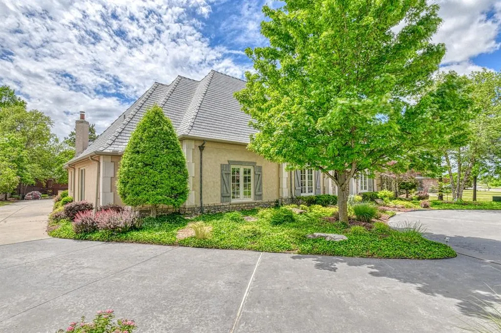 Photo 2 — 4410 Berry Farm Road, Norman, OK 73072