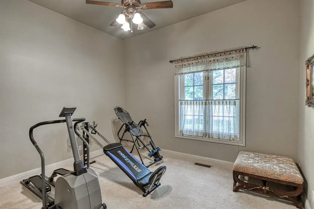 Photo 14 — 4410 Berry Farm Road, Norman, OK 73072