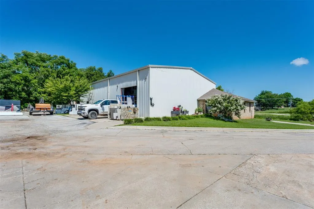 Photo 2 — 102104 NW 16th Street, Newcastle, OK 73065