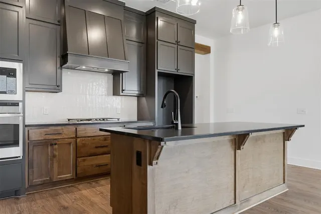 Photo 7 — 1400 SW 159th Street, Moore, OK 73170