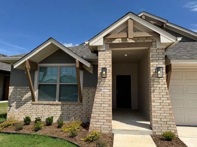 Photo 2 — 15908 Wolf Creek Way, Oklahoma City, OK 73170