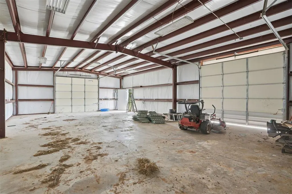 Photo 43 — 15907 S County Road 208, Altus, OK 73521