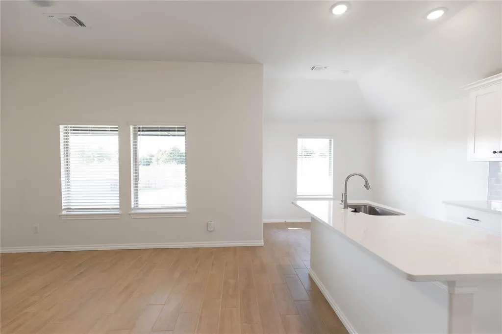 Photo 3 — 10340 SW 56th Street, Mustang, OK 73064