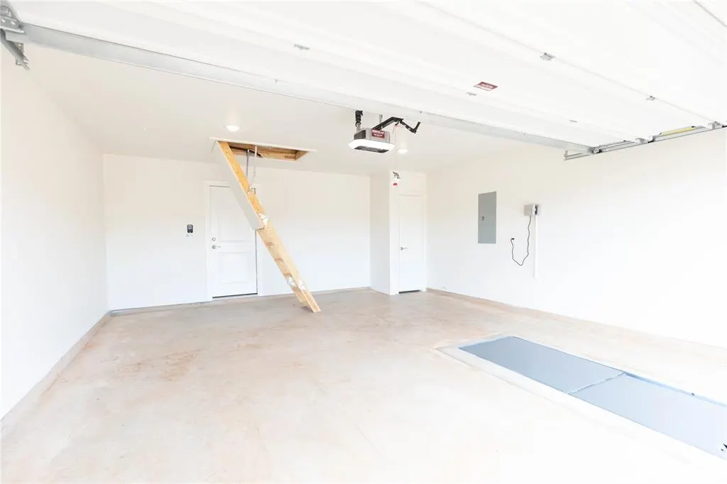 Photo 18 — 10340 SW 56th Street, Mustang, OK 73064