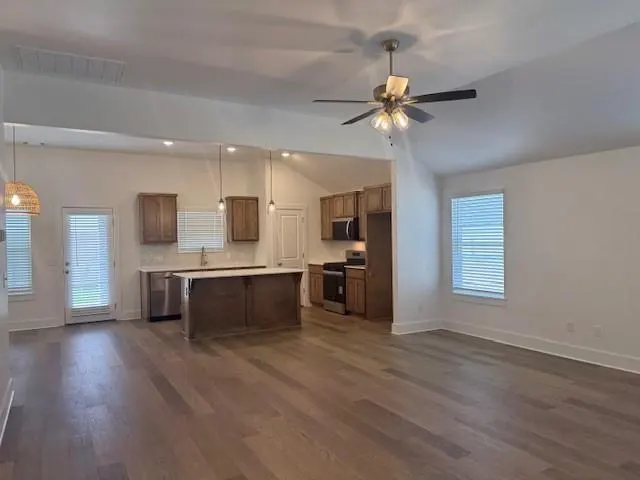 Photo 4 — 16005 Switchgrass Place, Oklahoma City, OK 73170