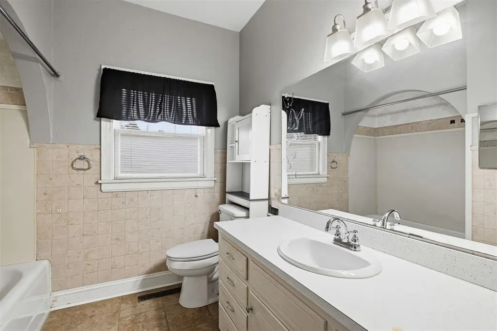 Photo 15 — 800 S Bickford Avenue, El Reno, OK 73036