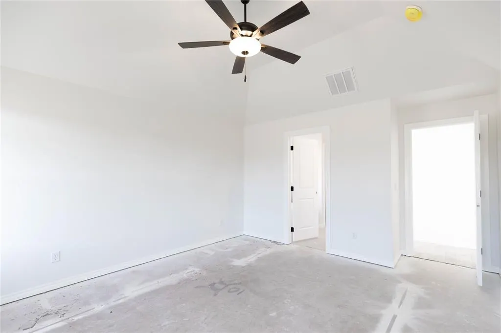 Photo 9 — 10336 SW 56th Street, Mustang, OK 73064