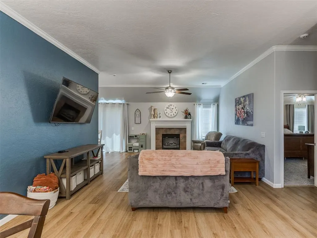 Photo 11 — 328 E Charlotte Terrace, Mustang, OK 73064
