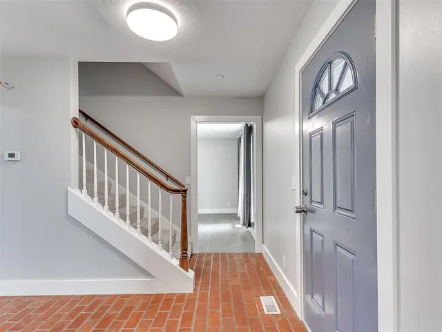 Photo 5 — 11213 N Villa Avenue, Oklahoma City, OK 73120