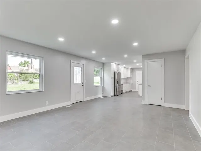 Photo 7 — 11213 N Villa Avenue, Oklahoma City, OK 73120