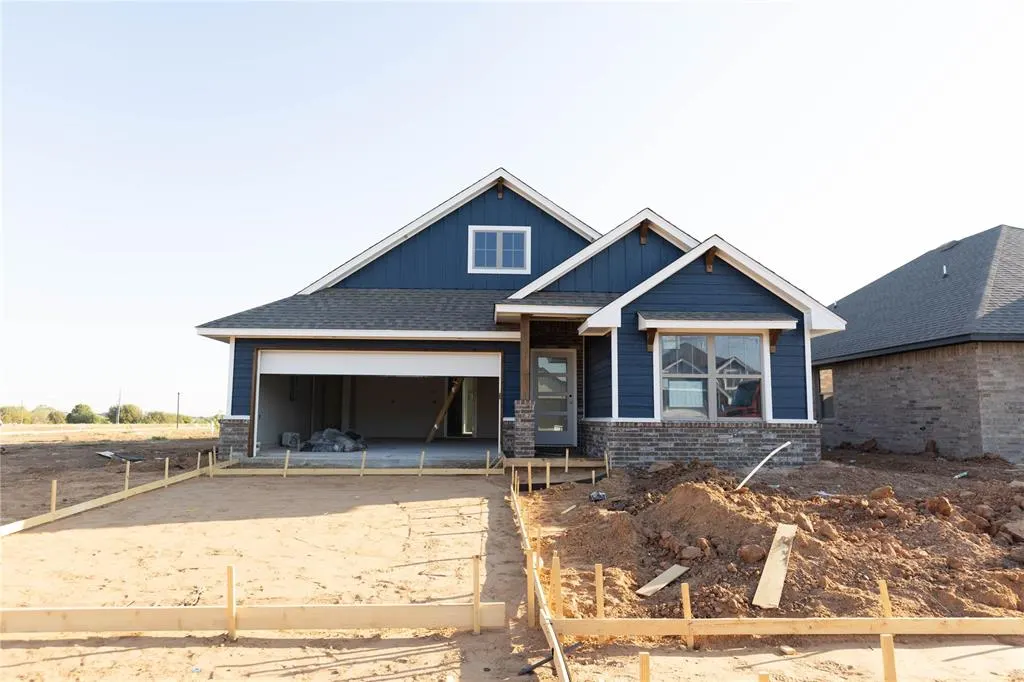 Photo 2 — 9221 NW 119th Street, Yukon, OK 73099