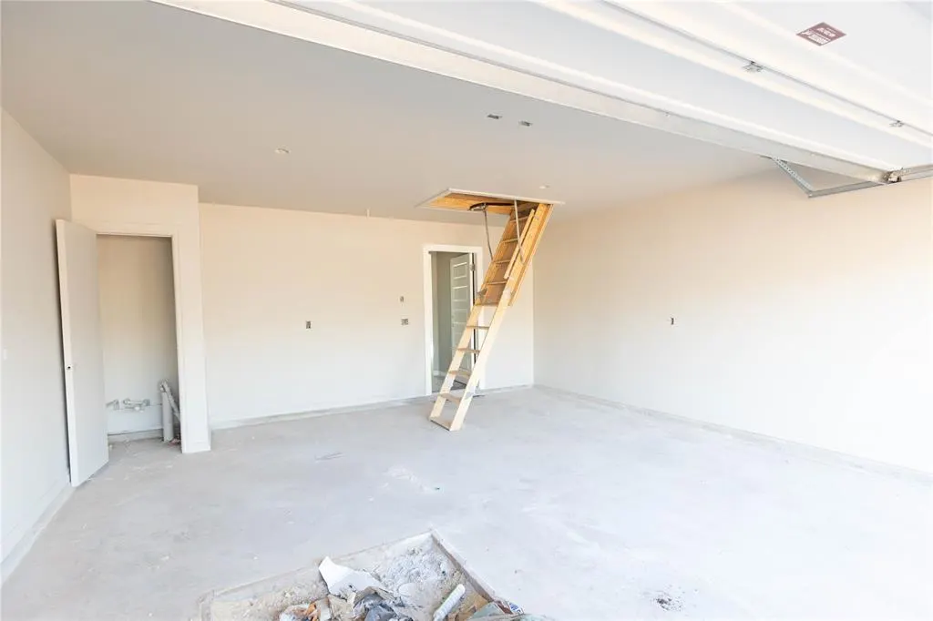 Photo 20 — 9221 NW 119th Street, Yukon, OK 73099