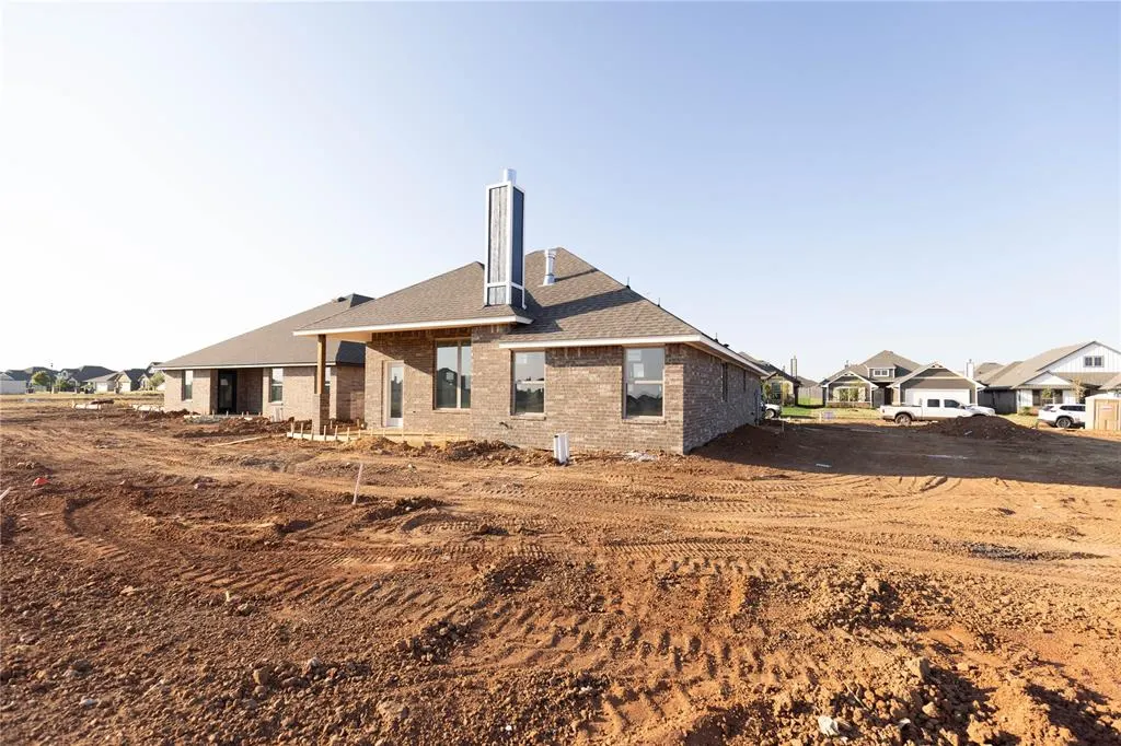 Photo 24 — 9221 NW 119th Street, Yukon, OK 73099