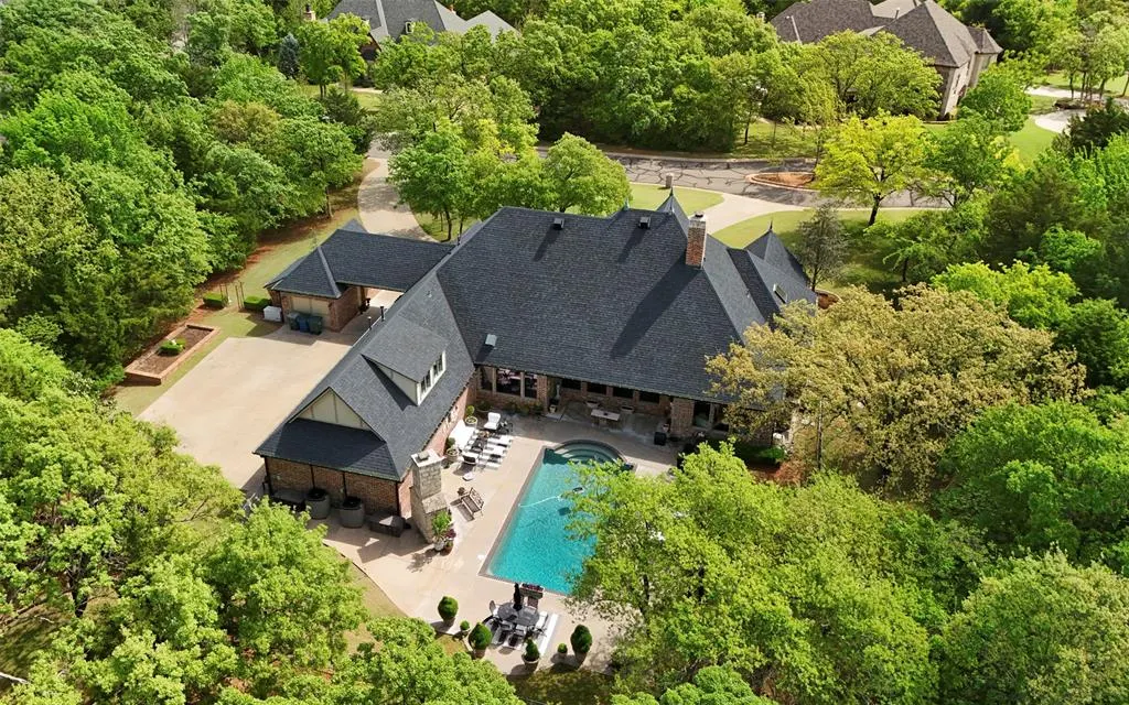Photo 4 — 1509 Hidden Lake Drive, Edmond, OK 73034