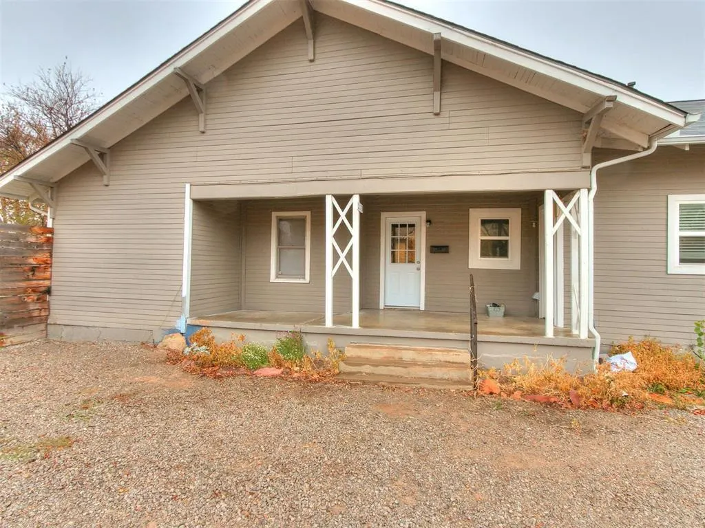 Front exterior — 217 Daws Street B, Norman, OK 73069