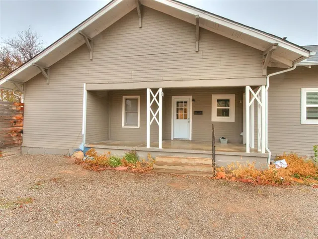 Front exterior — 217 Daws Street B, Norman, OK 73069