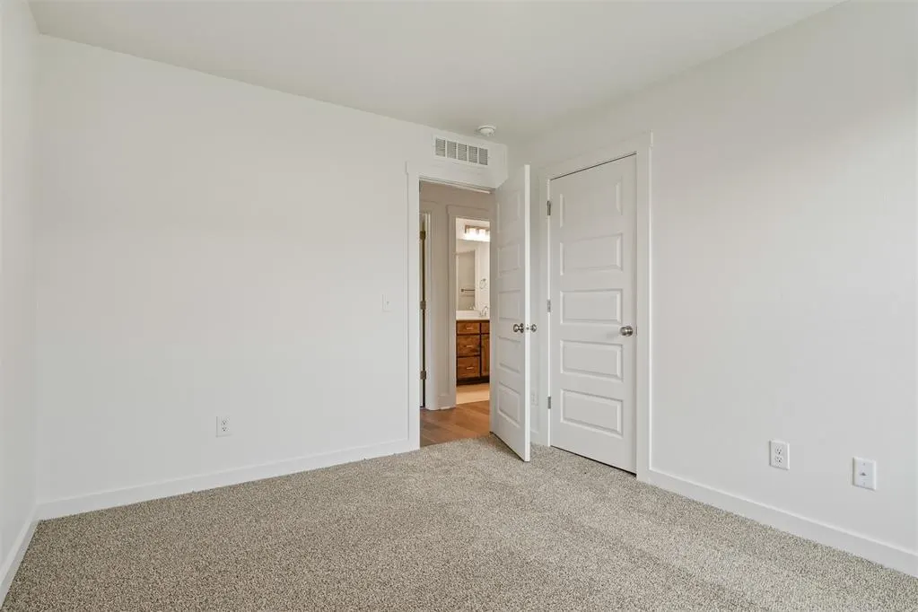 Photo 22 — 440 Compass Drive, Yukon, OK 73099