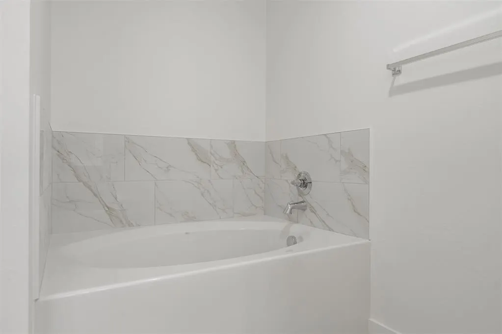 Photo 29 — 440 Compass Drive, Yukon, OK 73099