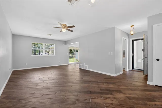 Photo 4 — 6748 NW 52nd Street, Bethany, OK 73008