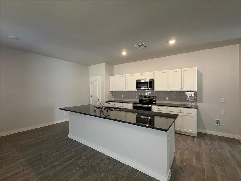 Photo 3 — 17371 Lantana Loop, Newalla, OK 74857