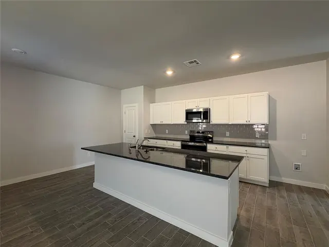 Photo 3 — 17371 Lantana Loop, Newalla, OK 74857