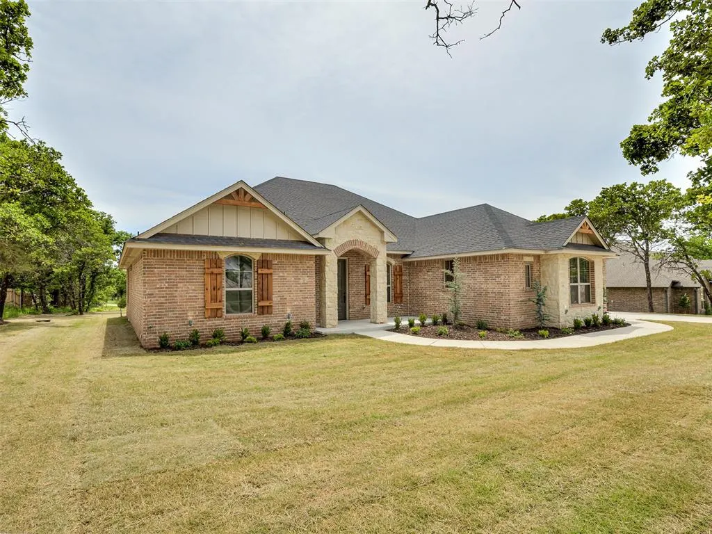 Photo 2 — 8141 Longbow Drive, Arcadia, OK 73007