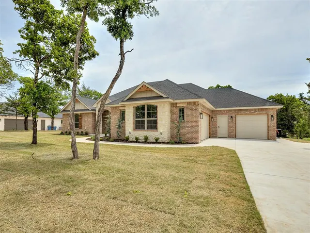 Photo 3 — 8141 Longbow Drive, Arcadia, OK 73007