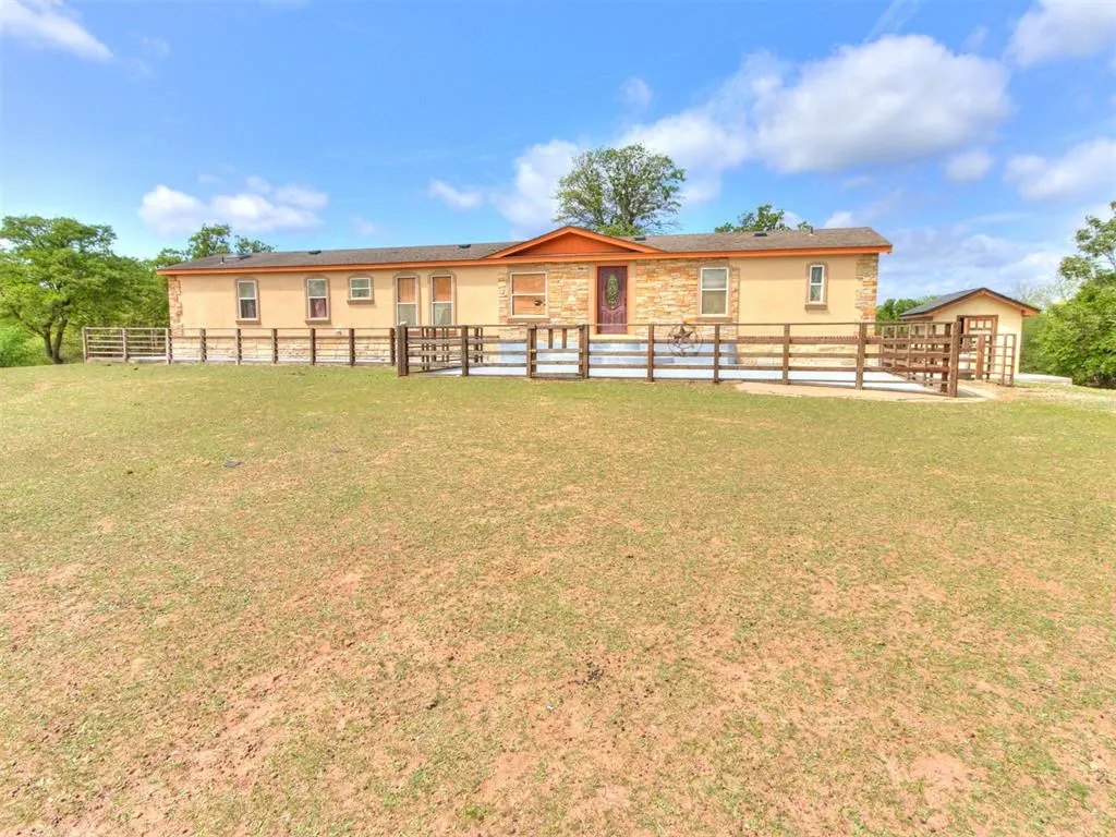 Front exterior — 20145 Holmes Road, Luther, OK 73054