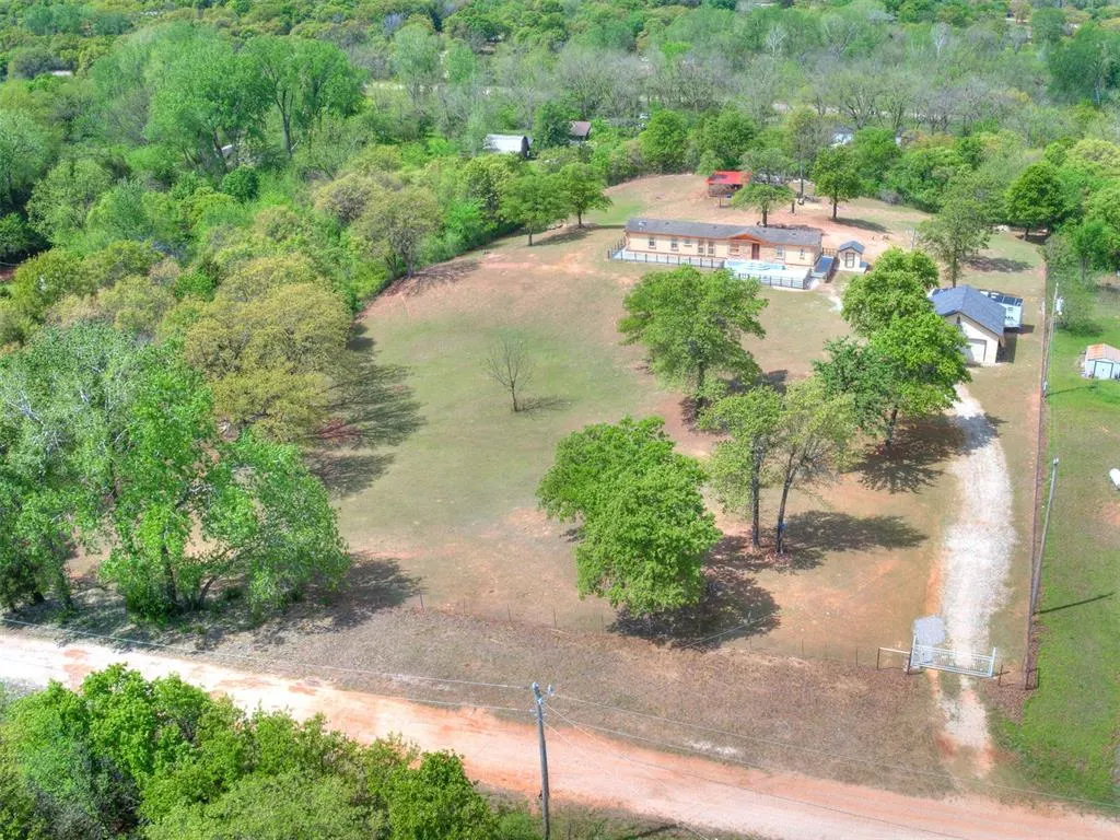 Photo 4 — 20145 Holmes Road, Luther, OK 73054